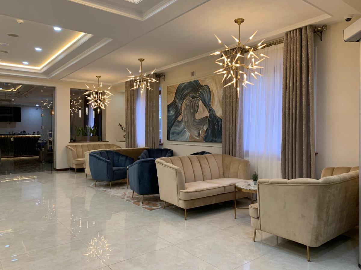Navruz Hotel Tasjkent Exteriör bild