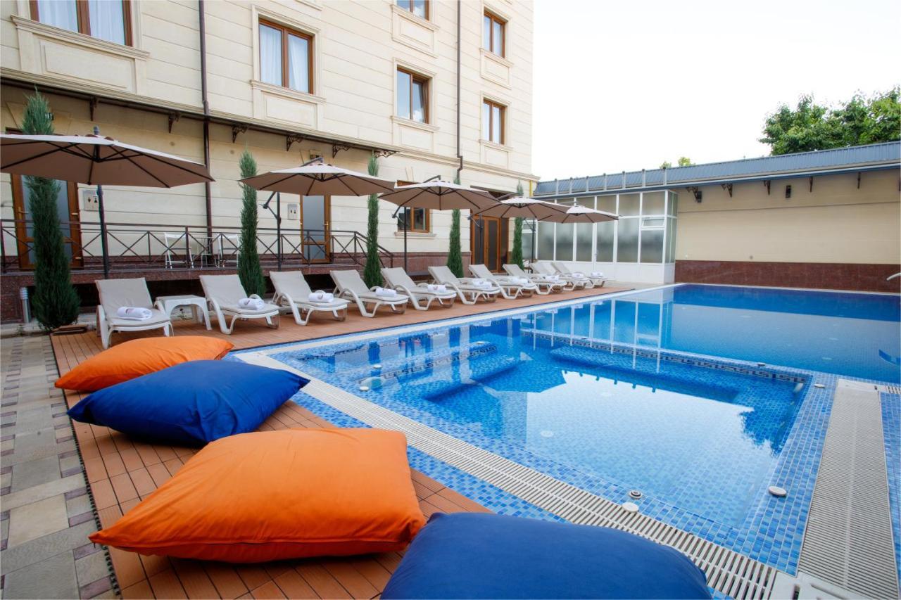 Navruz Hotel Tasjkent Exteriör bild