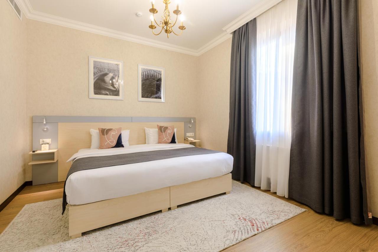 Navruz Hotel Tasjkent Exteriör bild