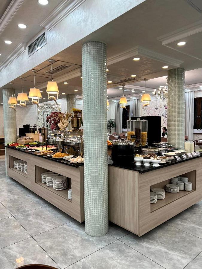 Navruz Hotel Tasjkent Exteriör bild